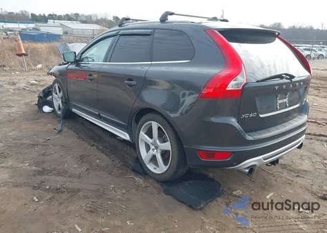 2013 Volvo Xc60 T6/T6 Platinum/T6 Premier Plus/T6 R-Design/T6 R-Design Platinum/T6 R-Design Premier Plus из США, поврежденный, VIN YV4902DZ8D2441393